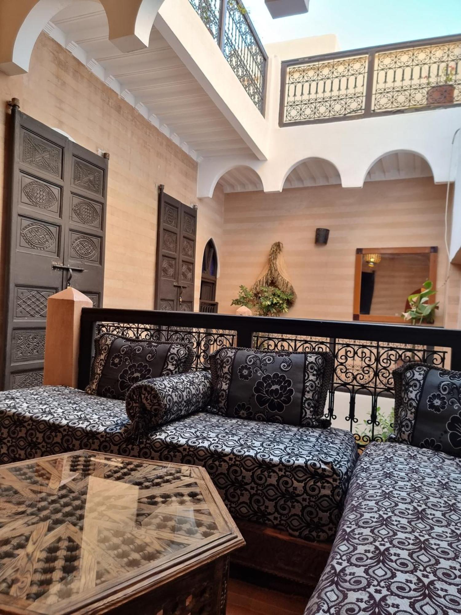 Riad Black Doors Marrakesh Eksteriør billede
